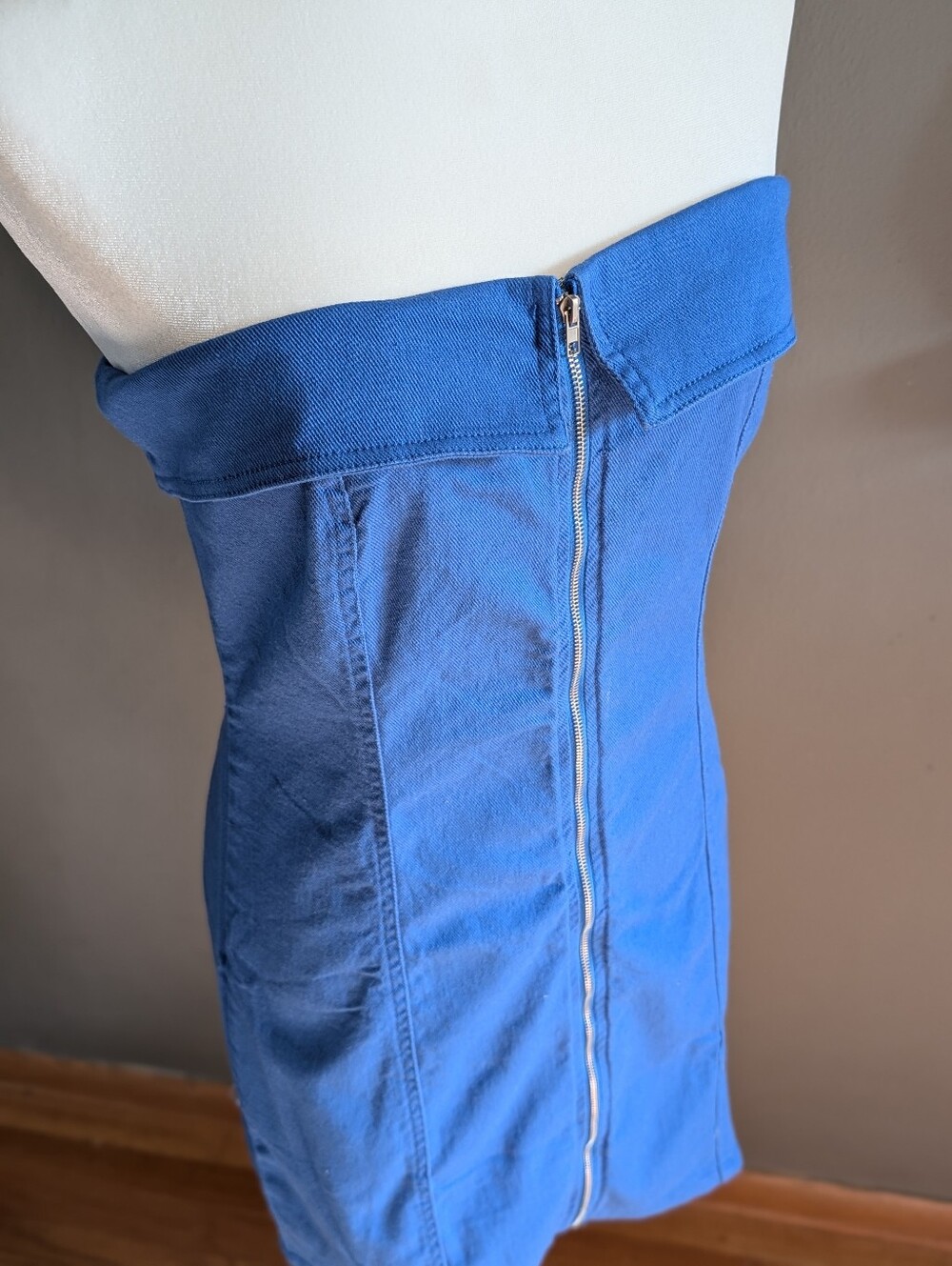 NWT LE LIS Bright Blue Strapless Full Zip Bodycon Denim Dress Womens Medium - Picture 2 of 5